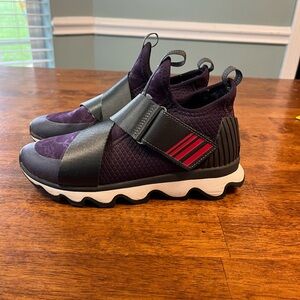 Sorel Kinetic Sneak Dark Plum size 6 sneaker shoe
